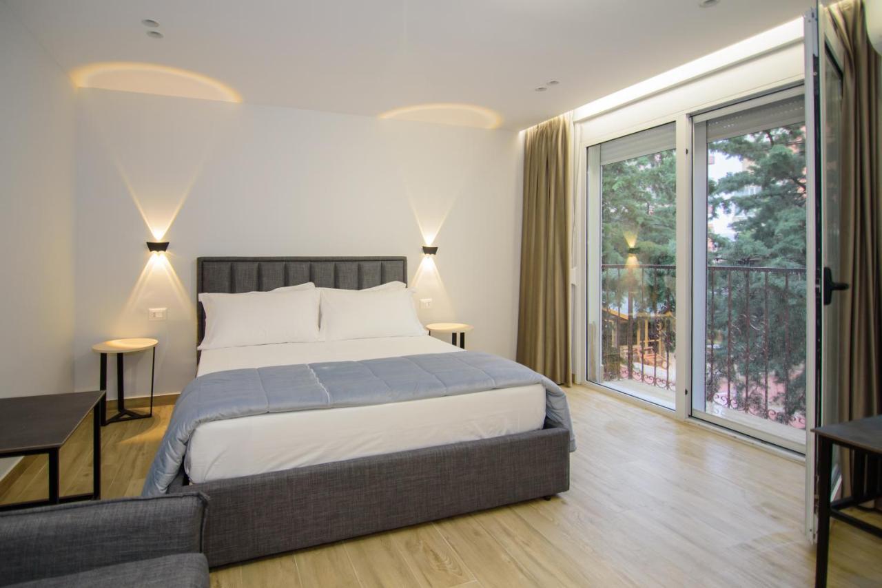 Palm Side Hotel Avlonya Dış mekan fotoğraf