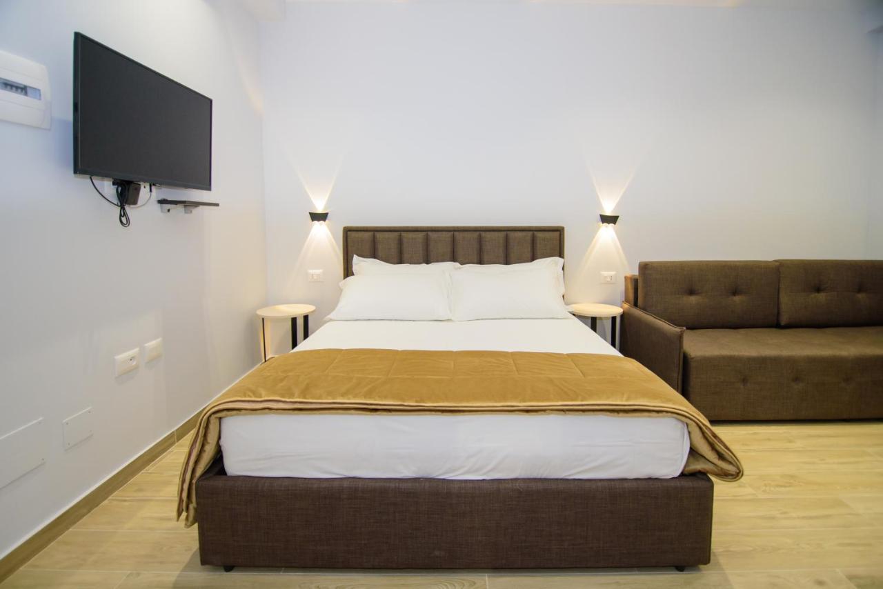 Palm Side Hotel Avlonya Dış mekan fotoğraf