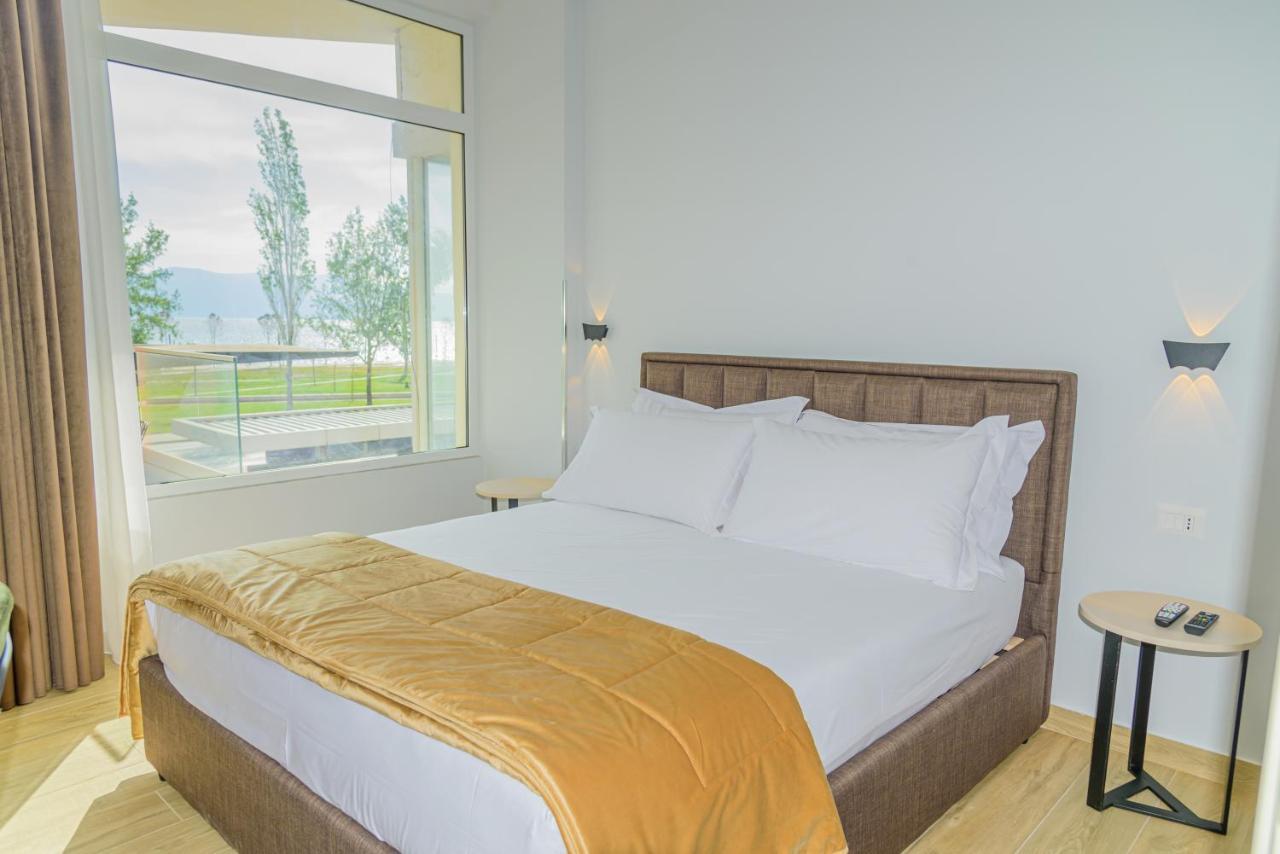 Palm Side Hotel Avlonya Dış mekan fotoğraf