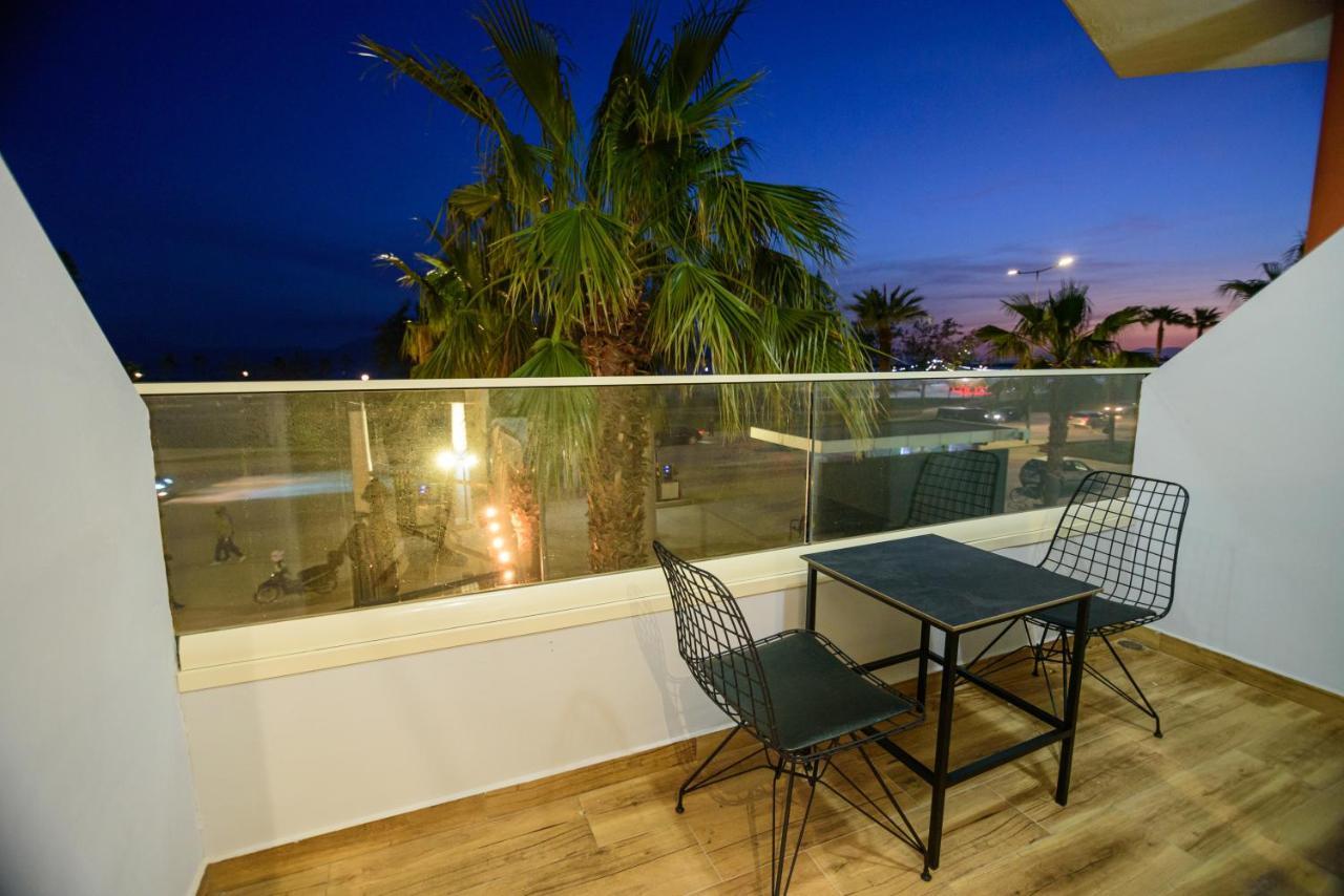 Palm Side Hotel Avlonya Dış mekan fotoğraf