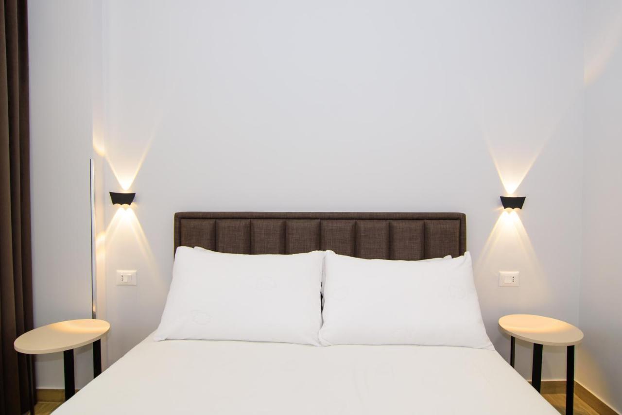 Palm Side Hotel Avlonya Dış mekan fotoğraf