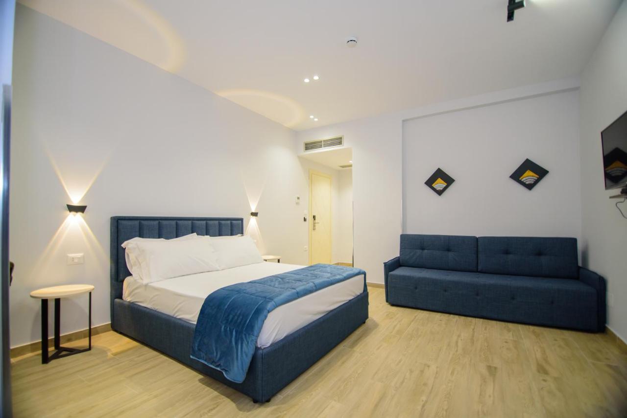 Palm Side Hotel Avlonya Dış mekan fotoğraf