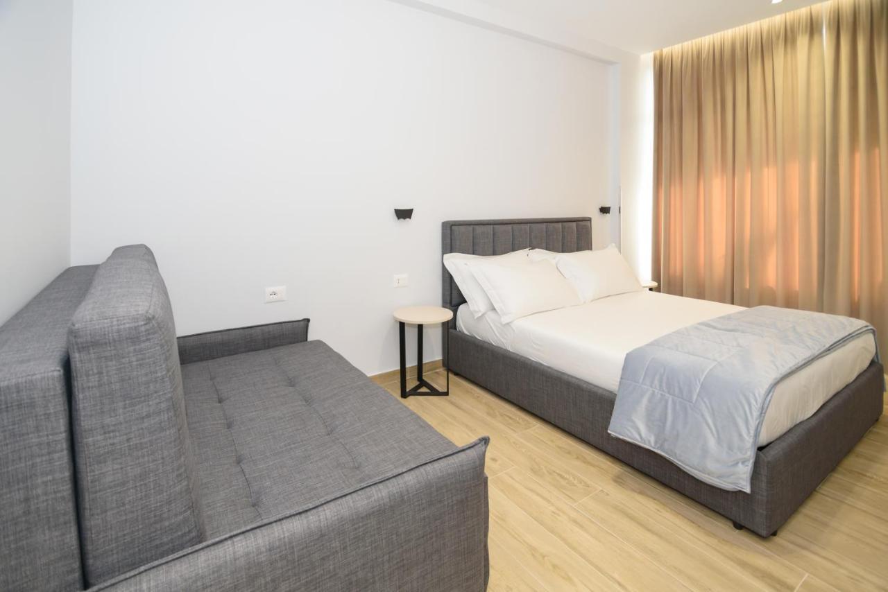 Palm Side Hotel Avlonya Dış mekan fotoğraf