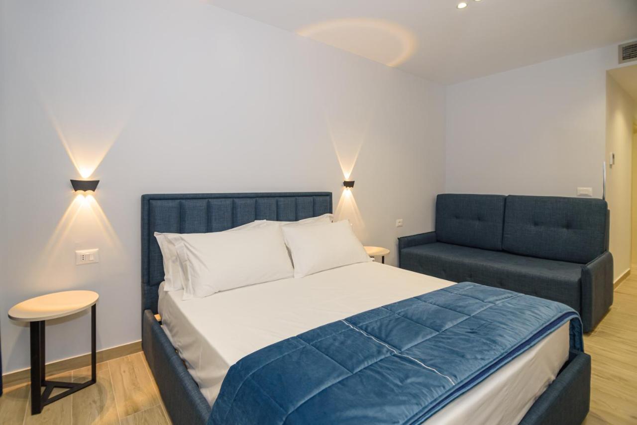 Palm Side Hotel Avlonya Dış mekan fotoğraf