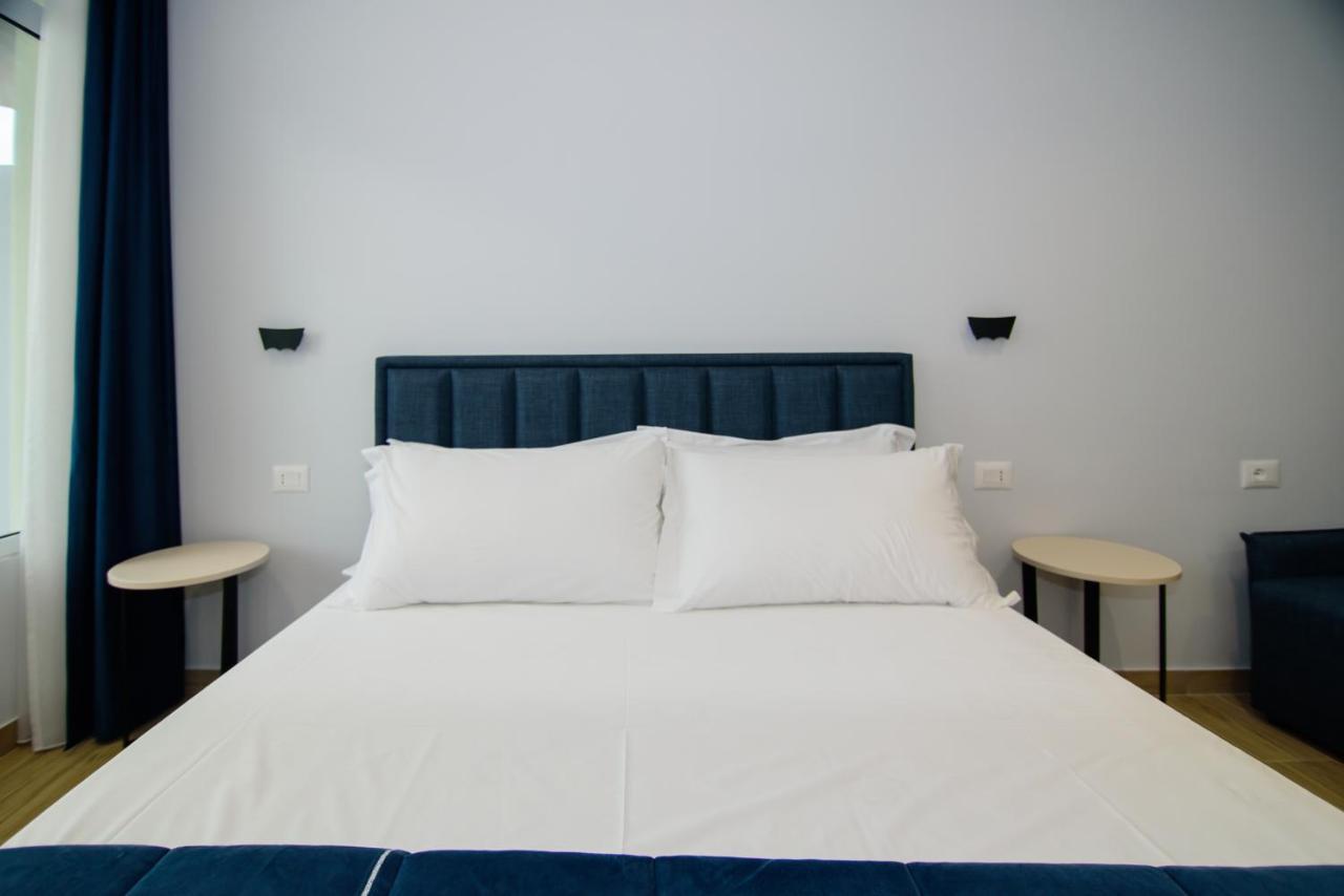 Palm Side Hotel Avlonya Dış mekan fotoğraf