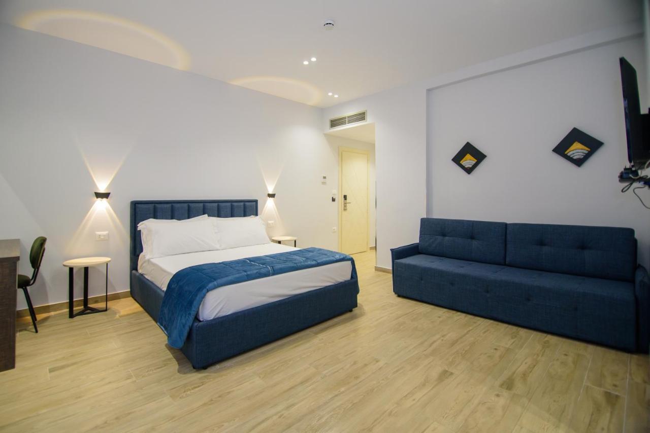 Palm Side Hotel Avlonya Dış mekan fotoğraf