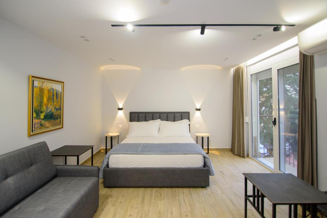 Palm Side Hotel Avlonya Dış mekan fotoğraf