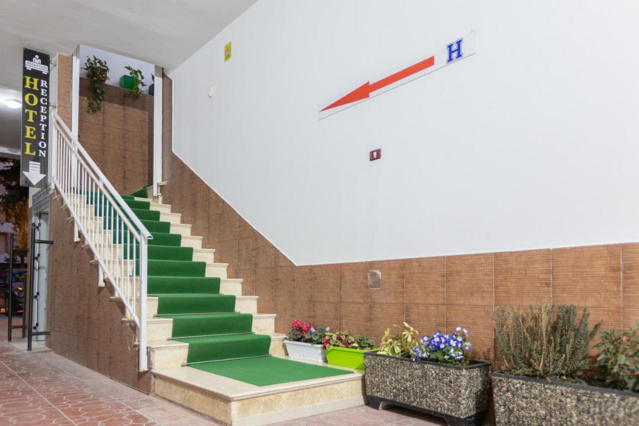 Palm Side Hotel Avlonya Dış mekan fotoğraf